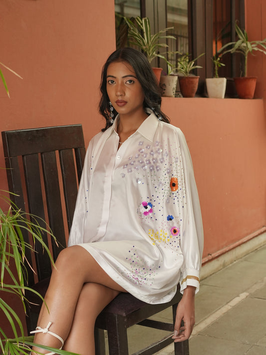 WHITE MULTI HUED SHIRT