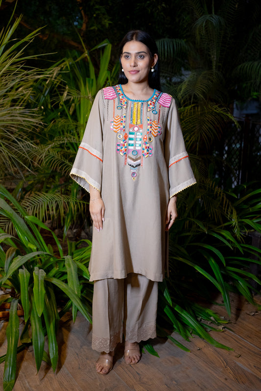 Noor mirror kurta